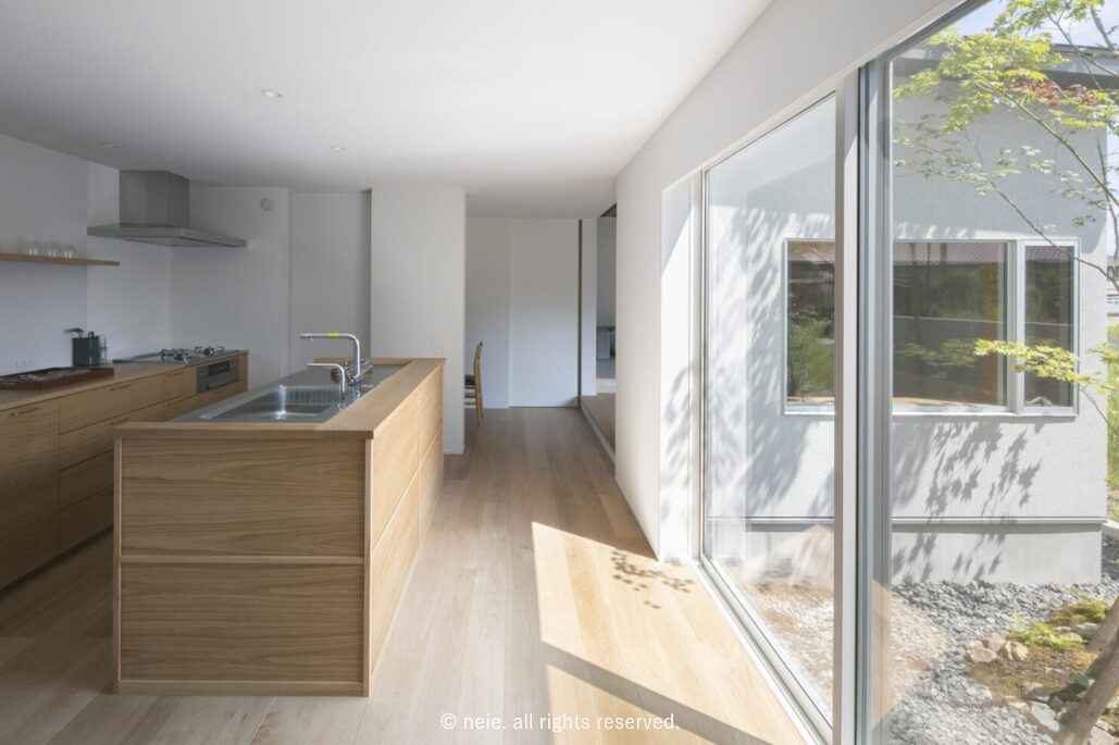 邸宅設計の窓が照らす新たな暮らし