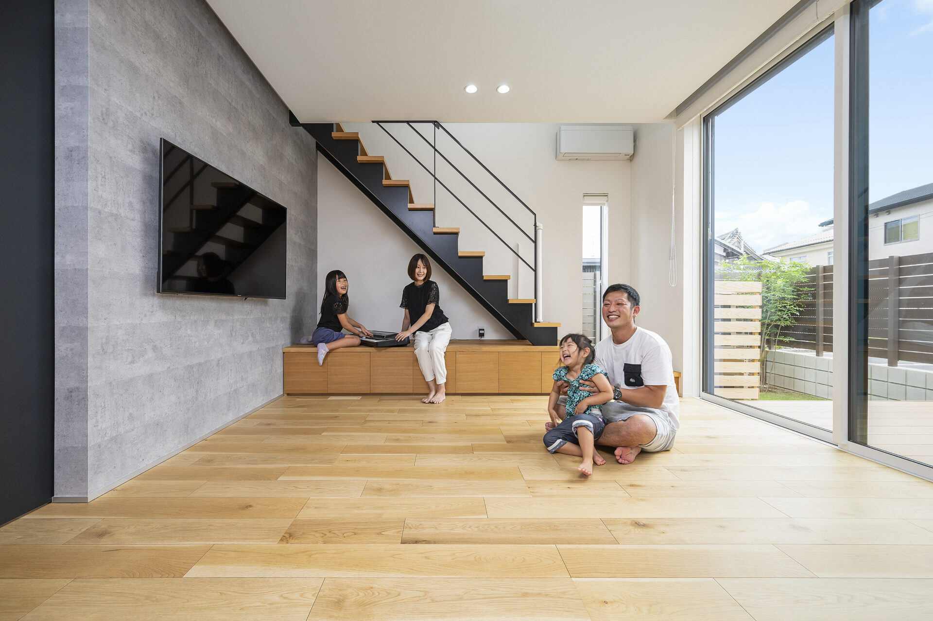 開放的なLDKを中心に光あふれる住まい